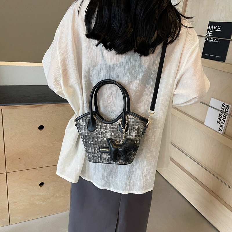 Fashionable shoulder bag, summer trend universal design one-shoulder bag, Korean style