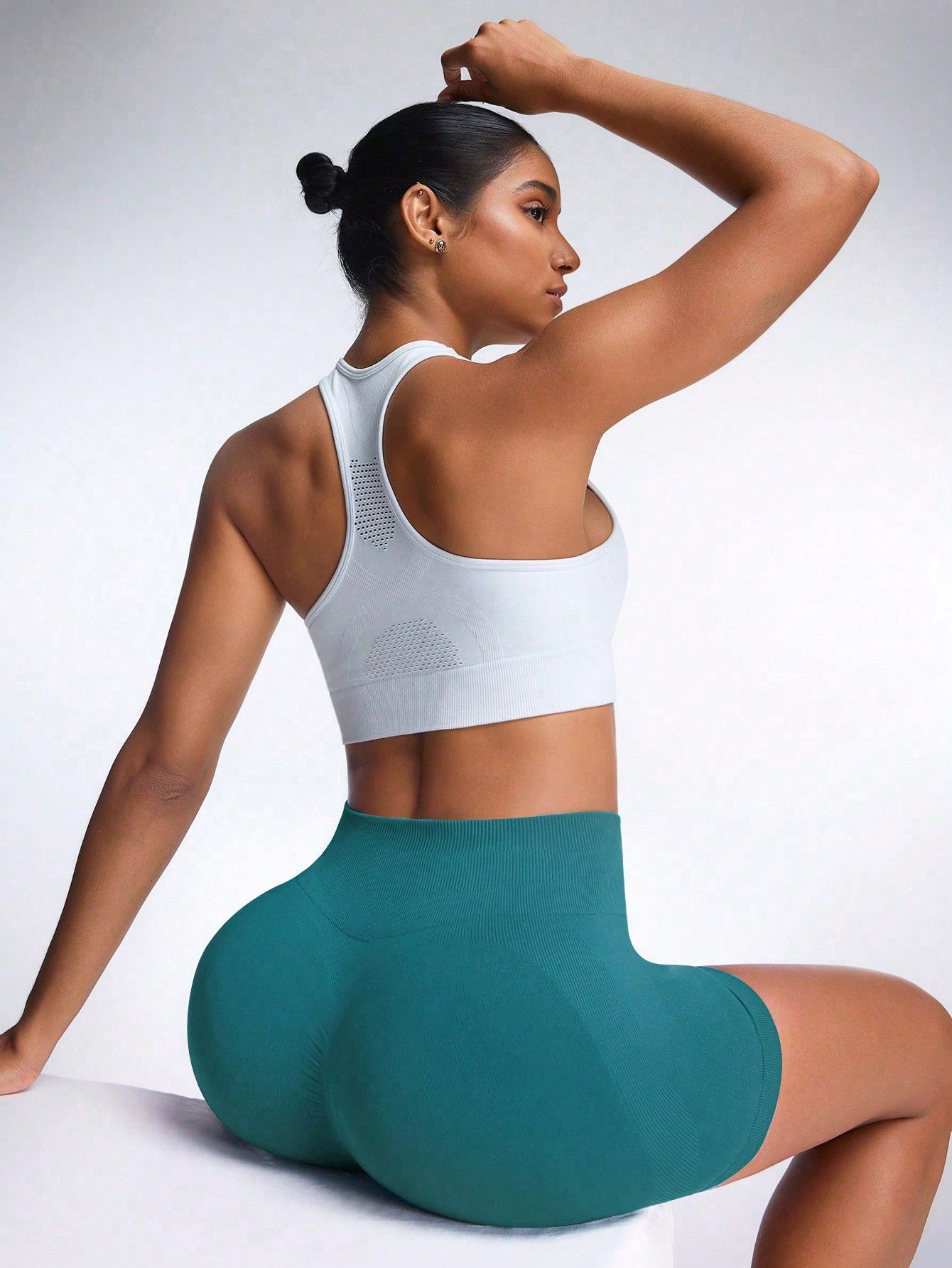 Sin costuras nuevos pantalones cortos de yoga de cintura alta para correr pantalones de fitness de cintura para elevar las caderas de alta elasticidad leggings deportivas
