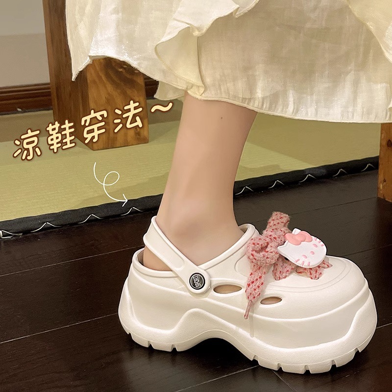 Cartoon summer Crocs-style slippers platform