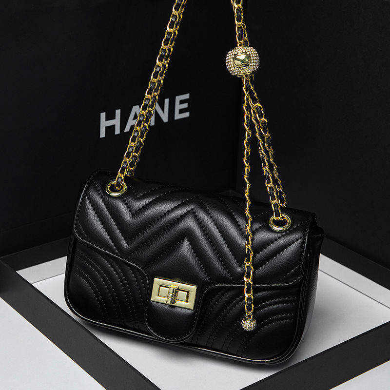 Women's Crossbody Bag Versatile Leather Diamond Pattern Style_voghion.com