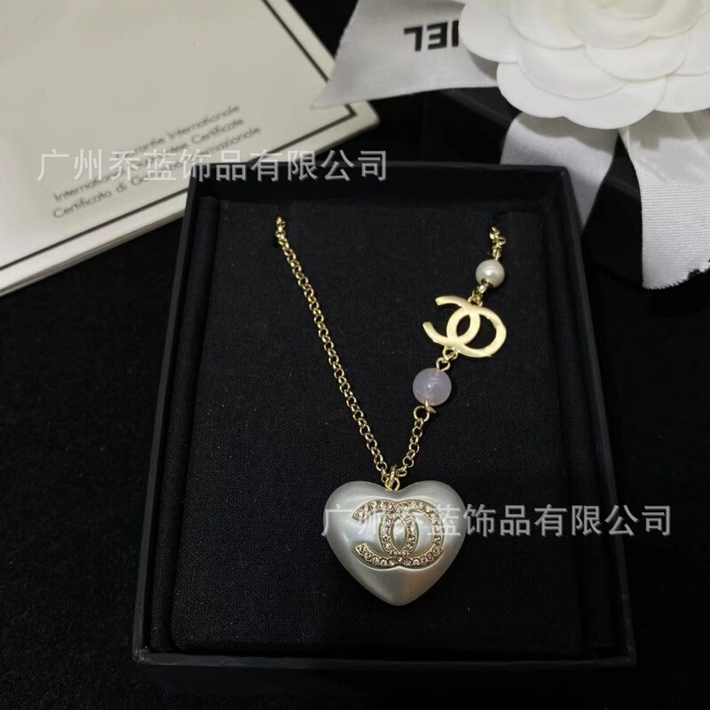 高版对版香家双C树脂白桃心粉珠项链女甜美桃心锁骨链女批发代发|undefined