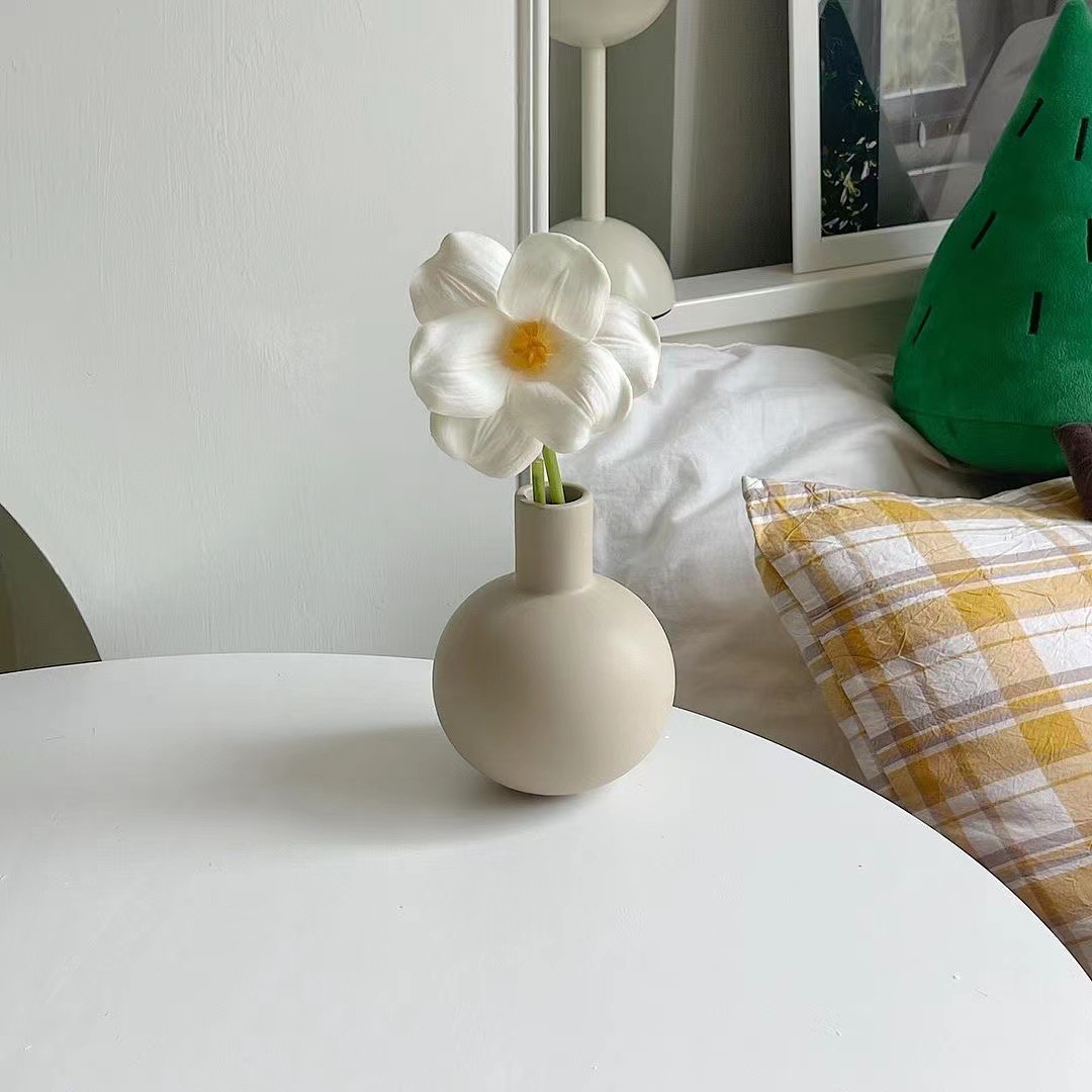 Vaso de cerámica tranquilo, decoración, decoración, escritorio, gabinete de televisión, sala de estar, flores secas, viento, alto valor facial