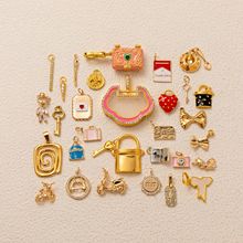 跨境亚马逊简约不锈钢爱心钥匙锁毛衣行李箱咖啡杯自行车保色吊坠