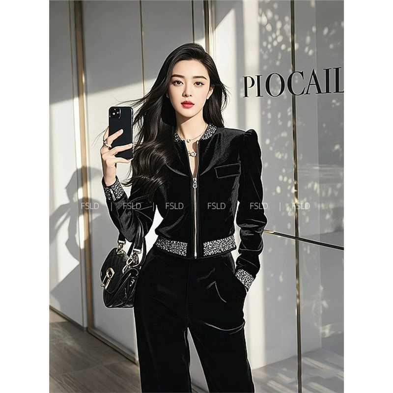 YT386866 щедрый и прилрый, с черным топом, широкими брюками, два комплекта 2024 осень новая женская мода