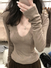 超好看修身打底衫女早秋装上衣感2025新款秋季v领毛衣针织衫