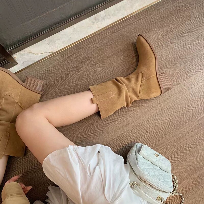 葡萄妈~同款堆堆靴子女2025秋季V口美拉德西部牛仔粗跟短筒马丁靴|undefined