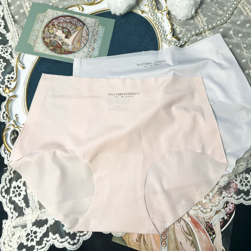 Clearance Seamless Ice Silk Women's Underwear with Cotton Crotch, Comfortable Style for Young Girls and Students, Breathable Pure Cotton Crotch 318