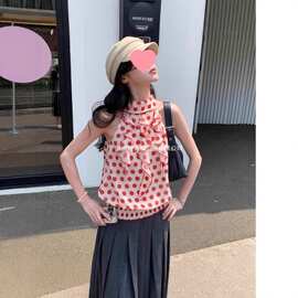 挂脖荡领上衣女设计感无袖内搭娃娃衫红色波点吊带背心欧美