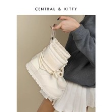 奶呼呼皮面防水白色雪地靴女款2024新款冬季加绒加厚保暖面包棉鞋