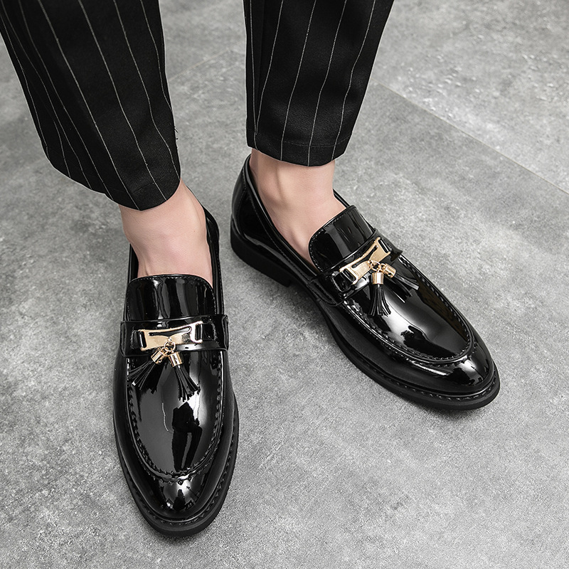 Mocasines para hombre, nuevo estilo primavera 2025, zapatos de cuero con borlas, traje formal de negocios para hombre, zapatos casuales de moda para estilistas