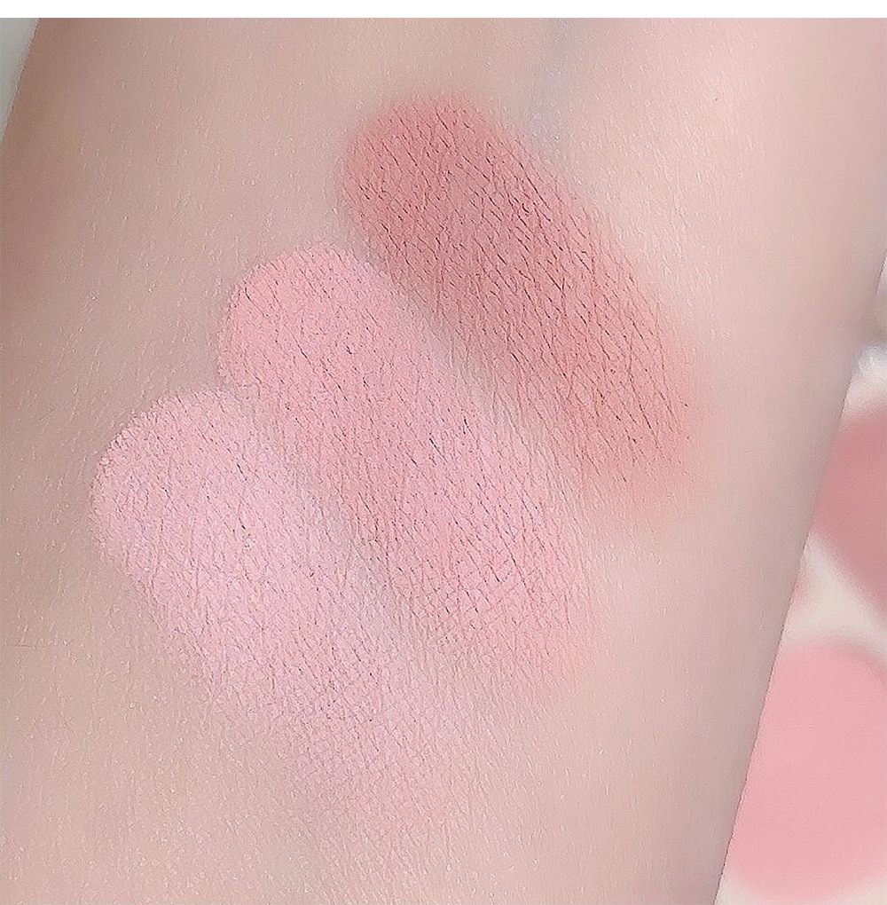 CACE's new "The Wizard of Oz" comprehensive blush palette, a set of three-color blush, natural and daily cross-border affordable wholesale undefined