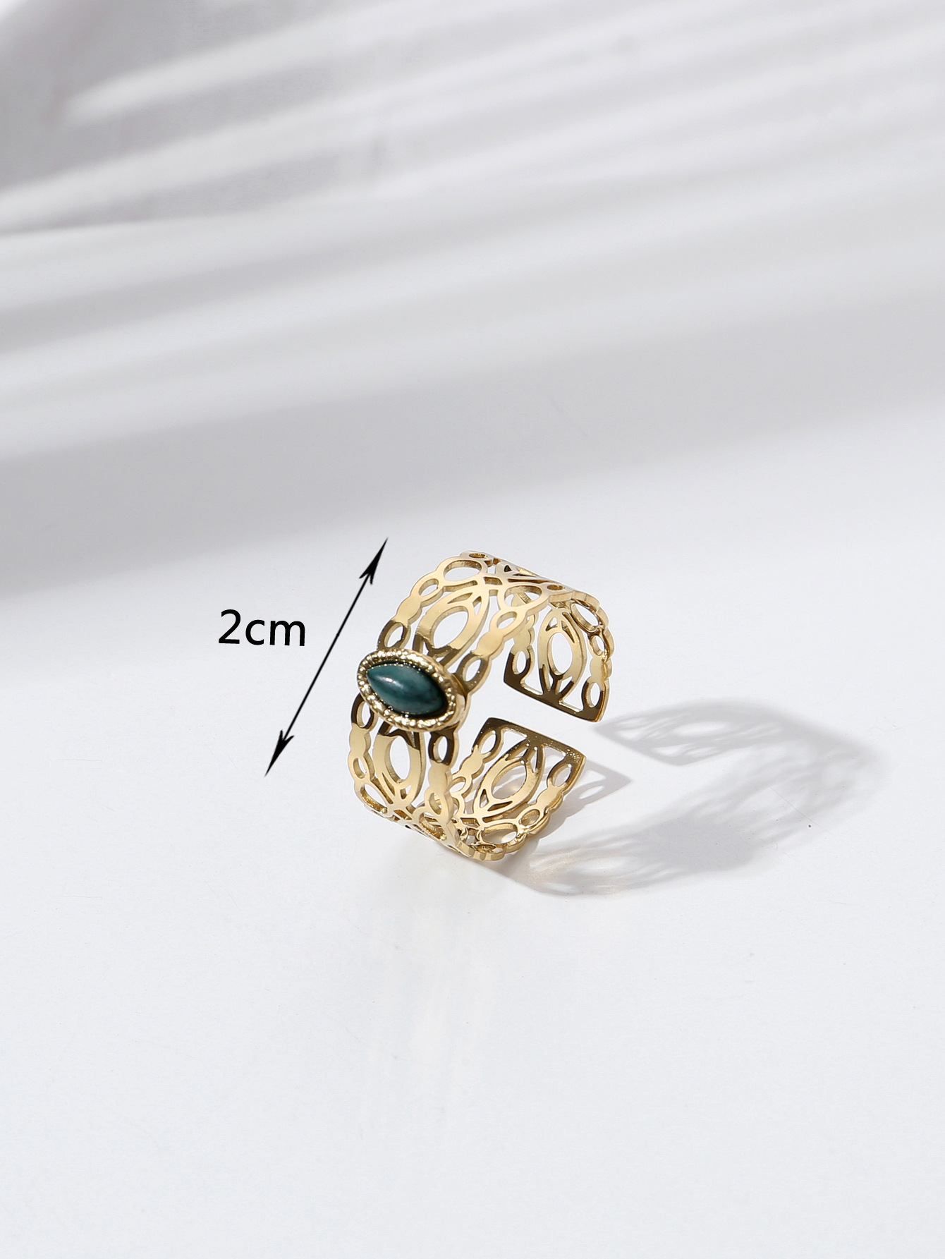 Fashion Stainless Steel 14k Gold Plated Hollow Turquoise Inlaid Ring display picture 2