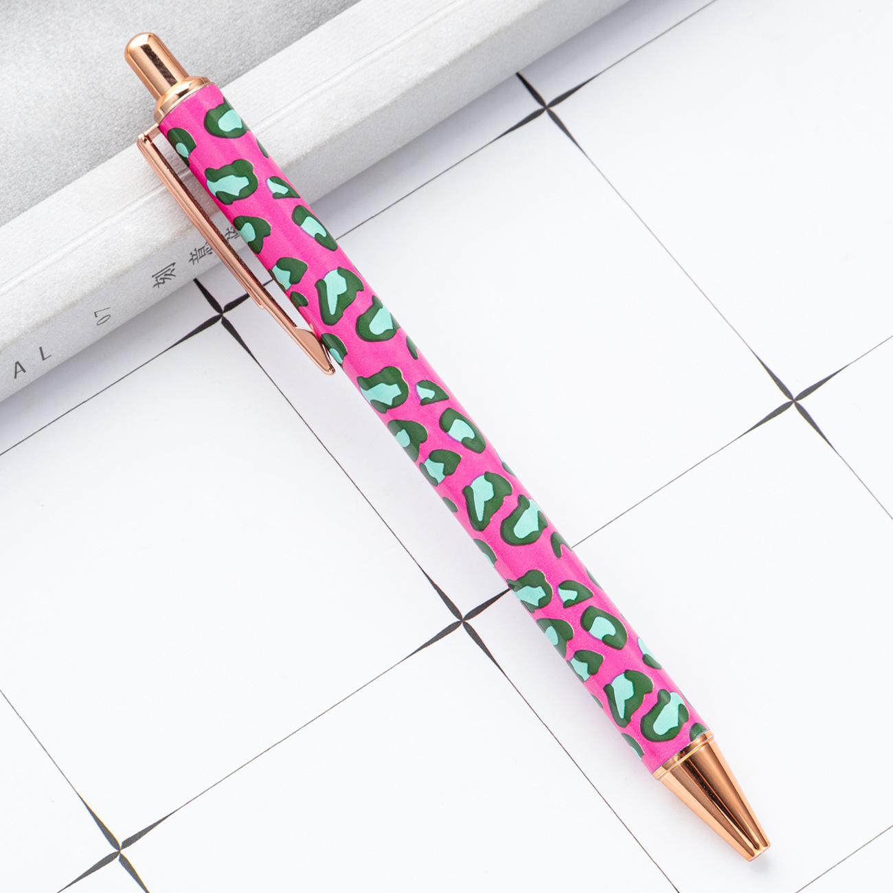 Nuevo bolígrafo de transferencia térmica creativo lindos leopardo de la niña bolígrafo de impresión multicolor bolígrafo de transferencia térmica bolígrafo de metal