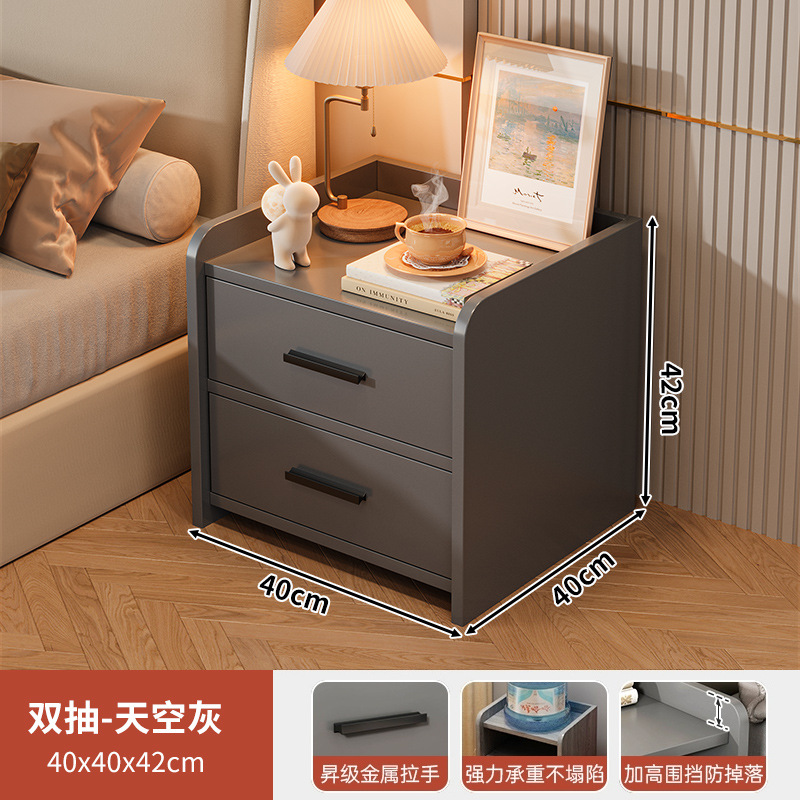 Mesa de cabecera italiana simple y lujosa moderna y alta sensación de estante de almacenamiento simple y de gran capacidad gabinete de almacenamiento de dormitorio