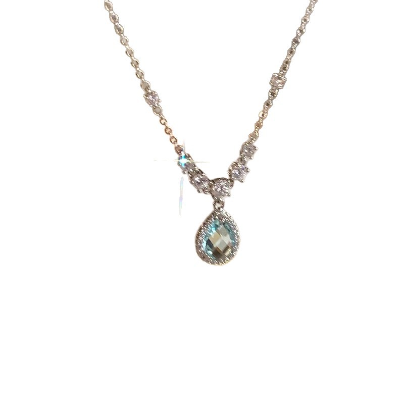 Collier en zircon en forme de goutte d'eau pour femme 2026 - Nouveau style tendance, léger et luxueux, inspiré des célébrités d'Internet, simple et polyvalent_voghion.com