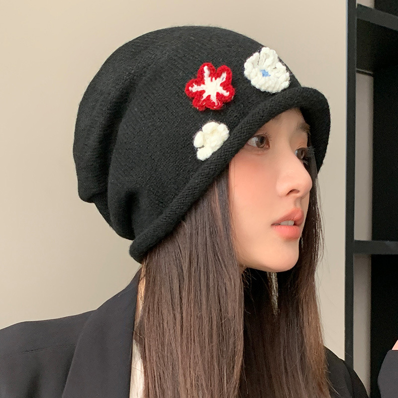 韓国風の甘い花のパイル帽子、防風性と暖かいウールの帽子、春と秋の新しい多用途の帽子、女性の顔が見える小さな防寒帽子|undefined