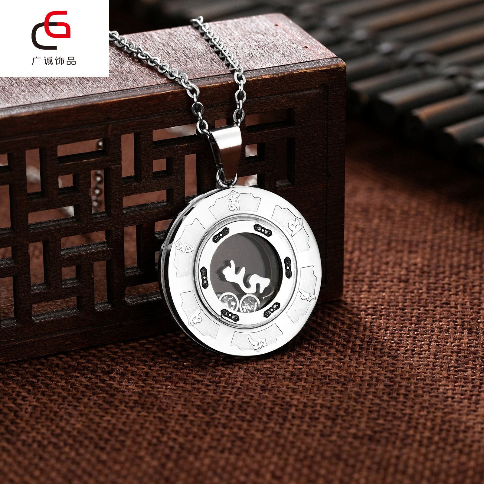 Pendant stainless steel