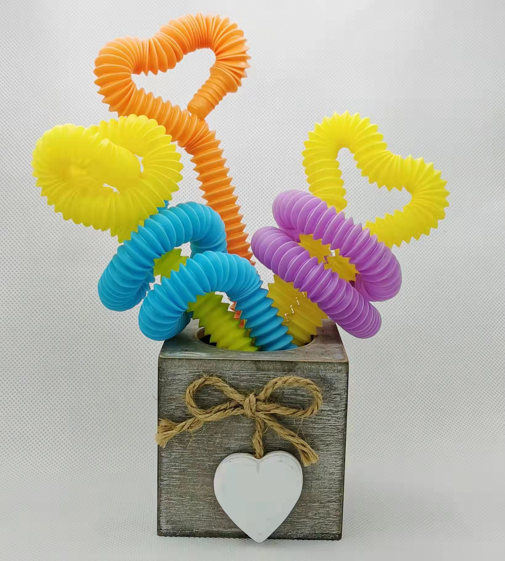 工厂直供伸缩管拉伸管解压管玩具趣味马卡龙彩色荧光PE塑料管子