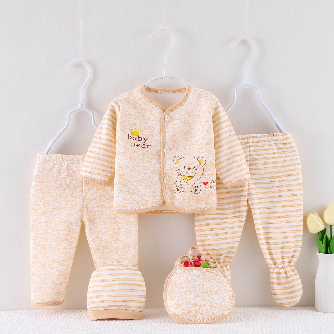 Fábrica de Anyang suministrar leche de seda para bebés y terciopelo 5 piezas de ropa de bebé térmica suave transfronteriza