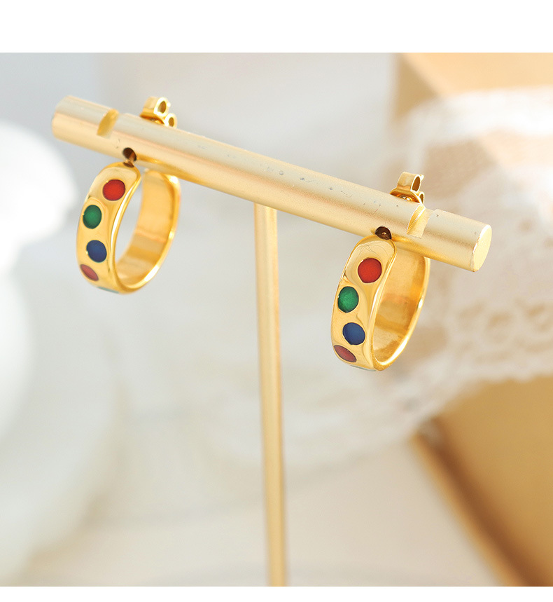 Simple Style C Shape Titanium Steel Plating Earrings 1 Pair