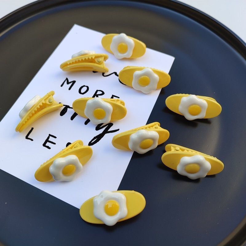 Cute Realistic Fried Egg Hair Clip for Women, Side Bangs Hairpin, Super Adorable and Stylish Mini Clip