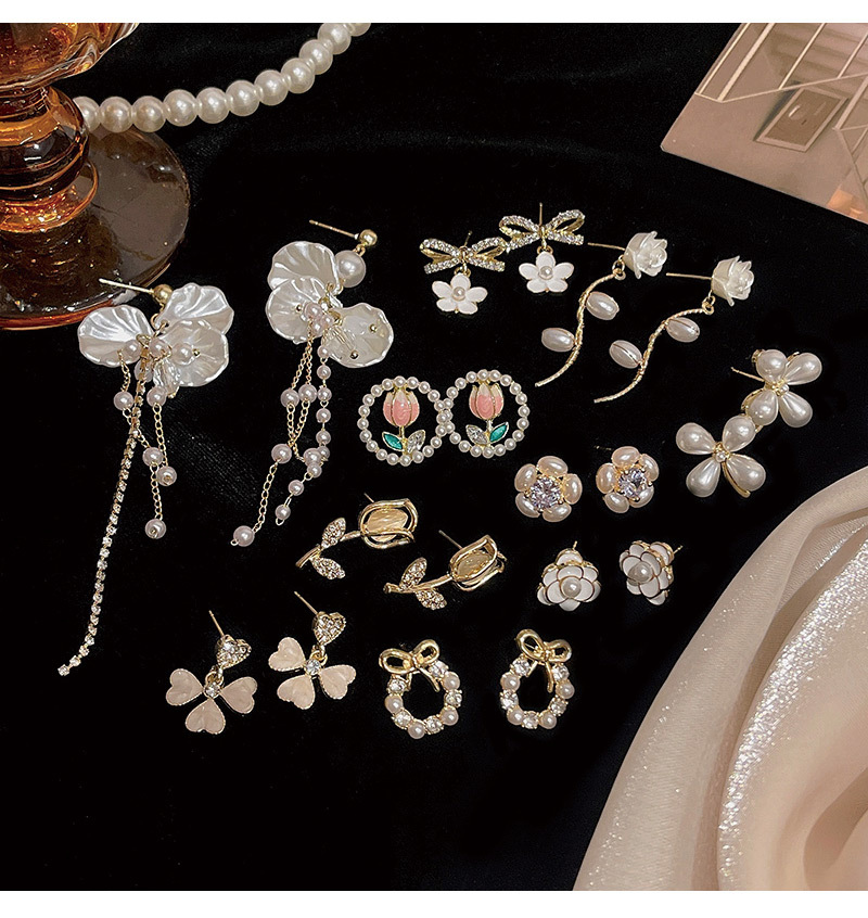 All Seasons Season 1 Pair IG Style Sweet Flower Inlay Alloy Rhinestones Pearl Ear Studs
