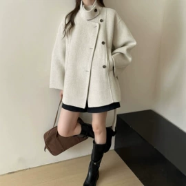 女式毛呢外套;皮草