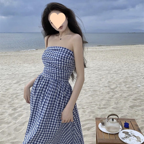 2025 Summer Gingham Tank Dress for Women, French High-End Retro Style, Elegant Waist Cinching, Slimming Vacation Long Dress