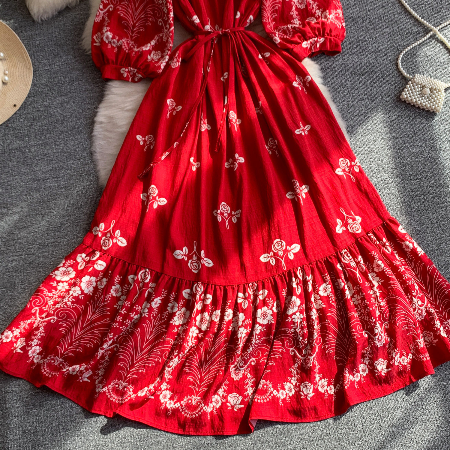 Women's French Retro Red Floral Print Dress Round Neck Three Quarter Sleeve Slimming Waist Full Skirt Ruffles Summer Style_ecoleips.com