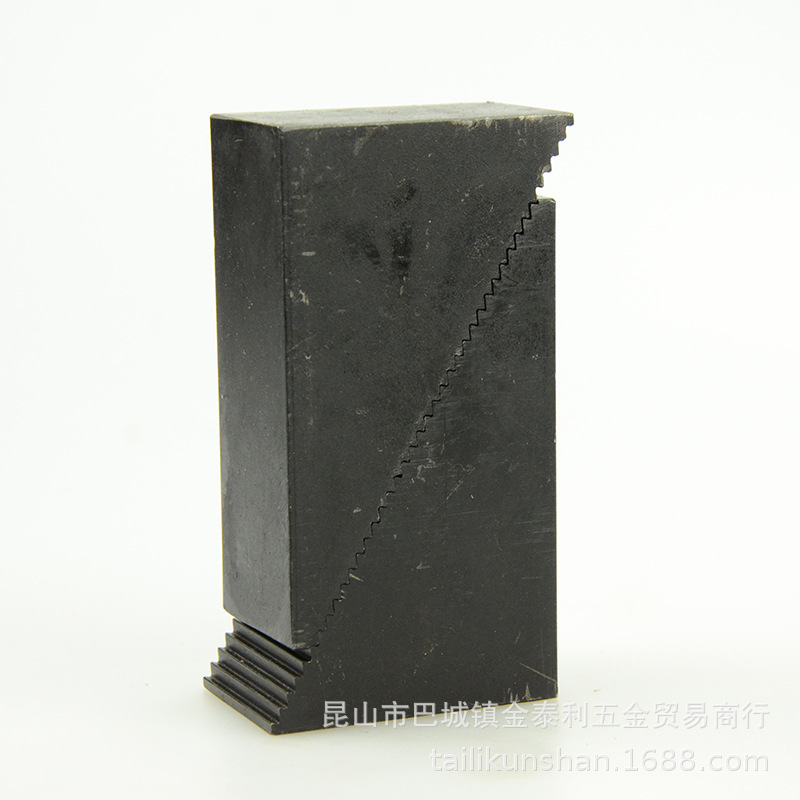 ��Ӳ�ȴ������ǹ������鶦���о�ƽ�е�����ϳ���������ͼ���