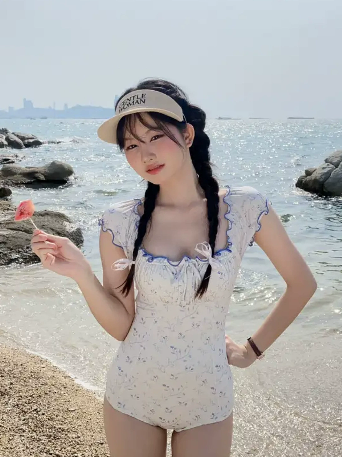 One-piece swimsuit 2024 triangular conjoined design, thin cover, beach & hot spring