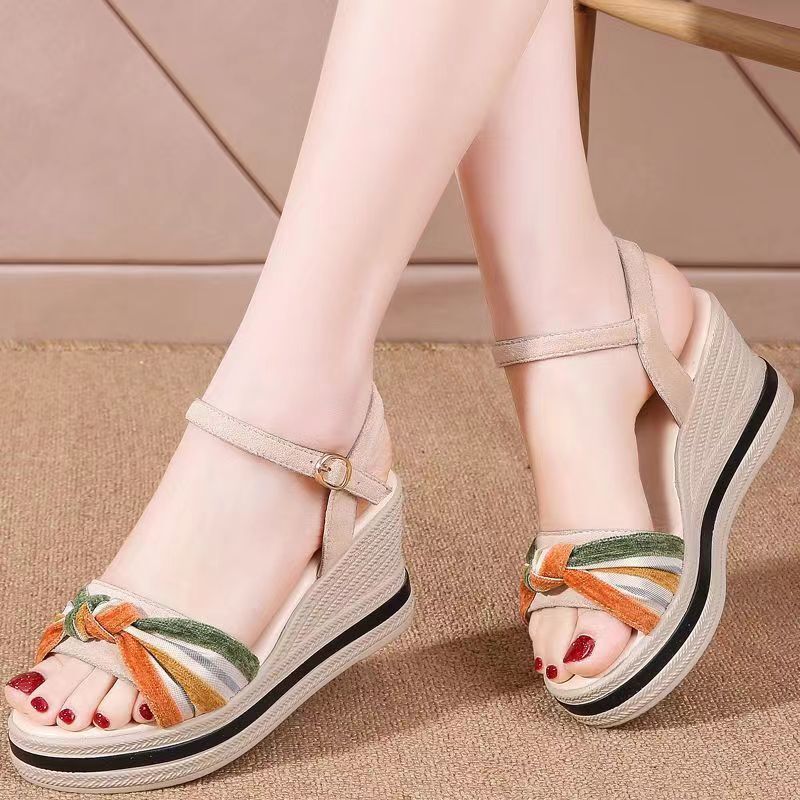 Brand Broken Size Sandals Women's One-line Buckle Platform Bottom 2024 Summer New High Heeled Wedge Outer Wear Breathable Sandals Women