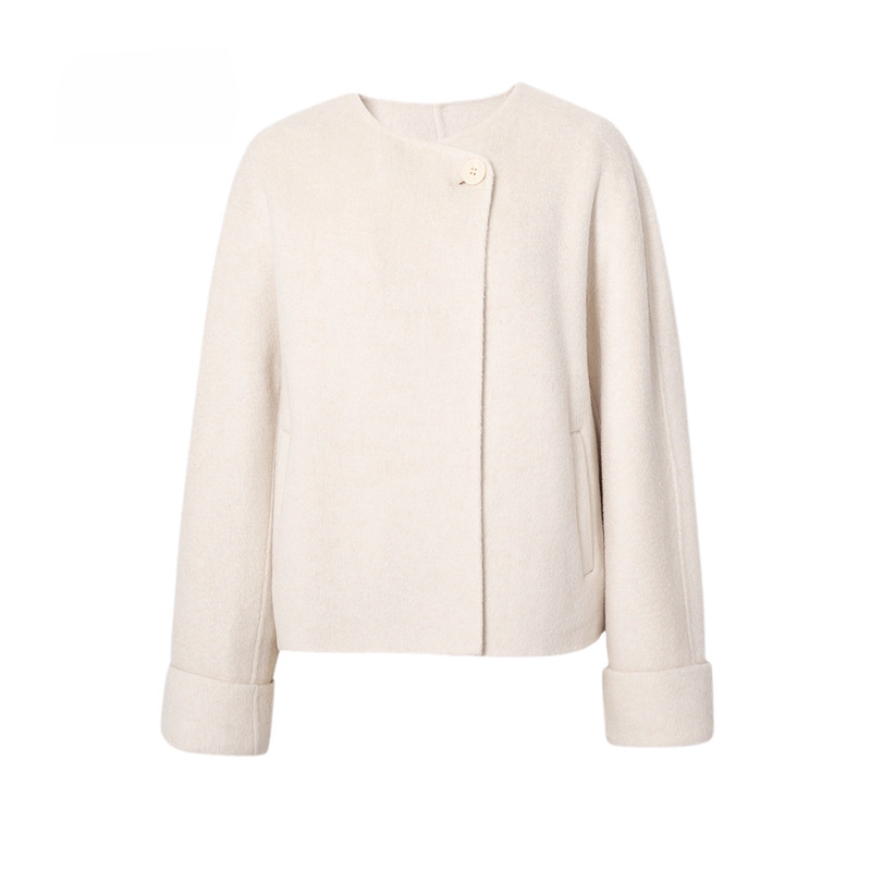 Mm2025 Autumn and Winter New Scarf Style Sheep Wool Silk White Moonlight Woolen Outwear Coat for Women 5Ga270761