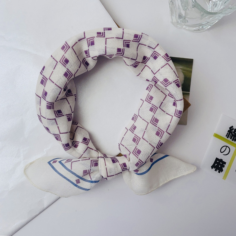 Pañuelo pequeño cuadrado de algodón y lino con estampado de flor de cachemira, estilo nuevo otoño-invierno 2026, pañuelo de cuello pequeño transpirable y cálido para mujer, estilo artístico.