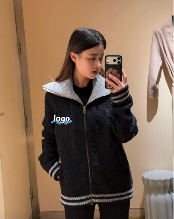 Ceiling Poison Edition Lv-Style Dark Pattern Checkerboard Jacquard Knit Zip-Up Cardigan Sweater Jacket for Men and Women Ceiling Poison Edition Lv-Style Dark Pattern Checkerboard Jacquard Knit Zip-Up Cardigan Sweater Jacket for Men and Women