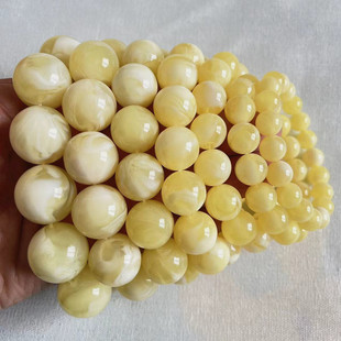 High imitation natural white flower beeswax yellow and white demon flower bracelet round bead bracelet wholesale matching Wen play accessories live welfare