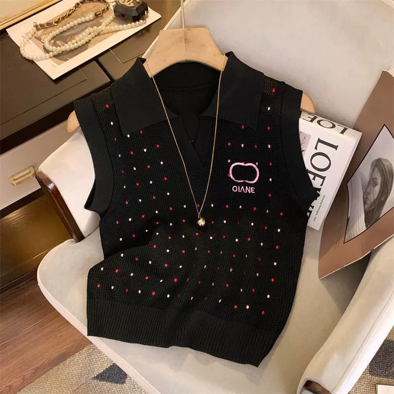 Knitted summer thin sweater sleevless, polo collar, with embroidery