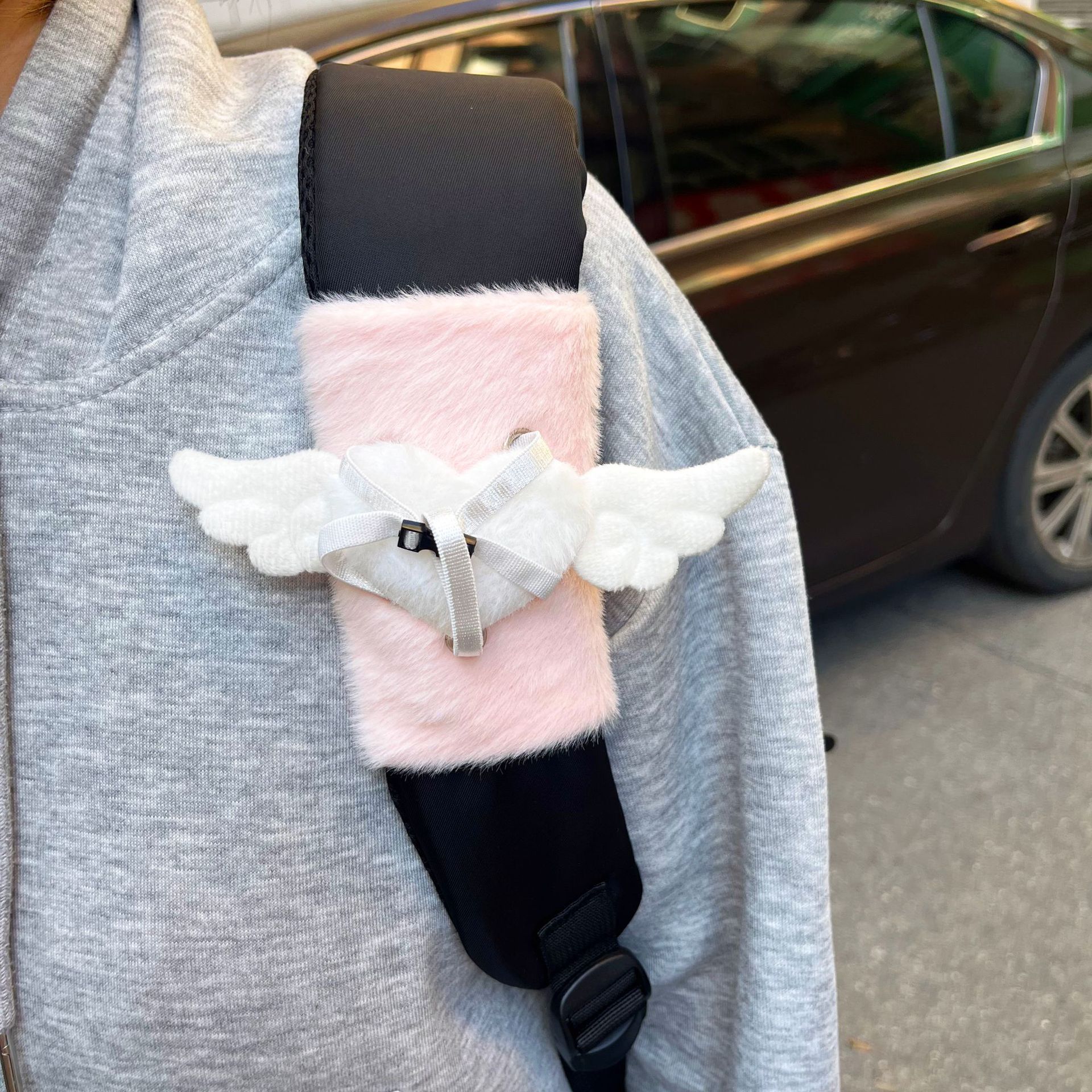 Seatbelt shoulder pad car seatbelt doll personalized creative protection cute 2026 new interior accessory