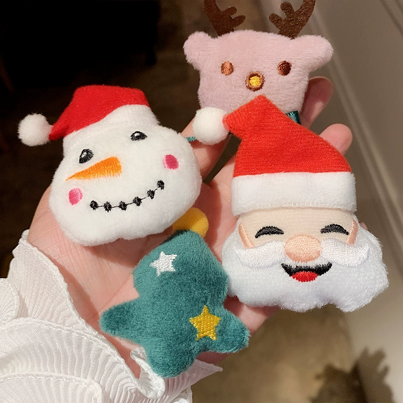 Christmas cartoon plush cute brooch, pin for elderly, decorations, badge, Birthday gift, wholesale