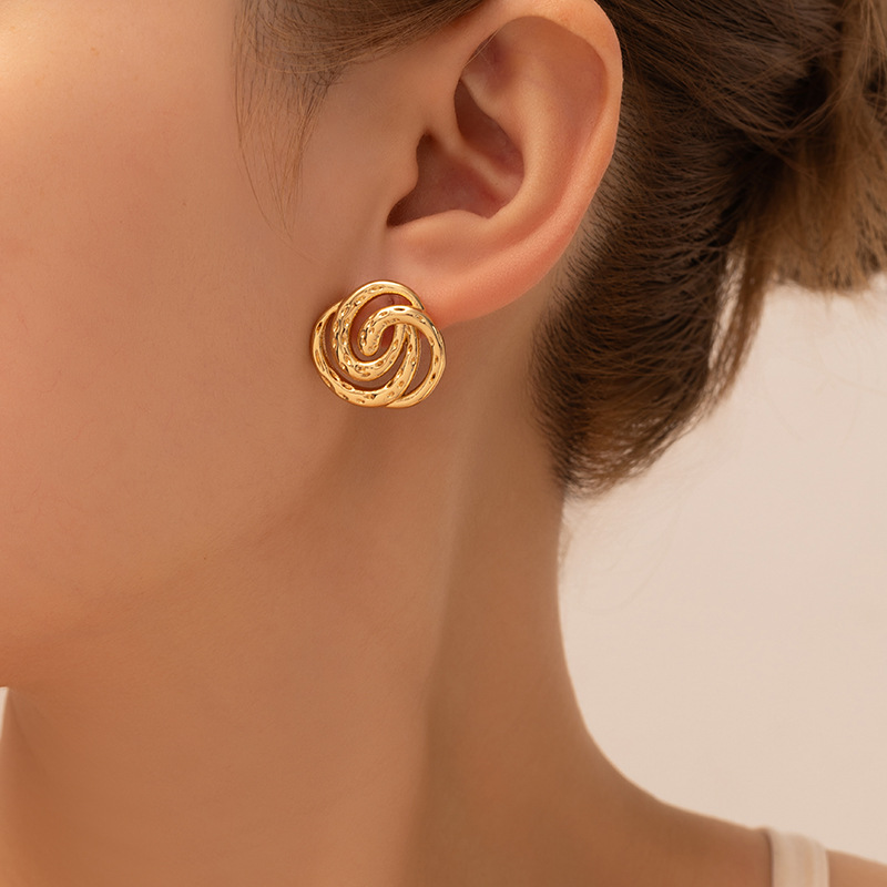 12g Weight 0.03µm Gold Plating Thickness Electroplated Gold Plating Process 201 Stainless Steel Ear Needle Material Golden Plated Plating Material Stone-Free Inlay Material Ear Studs Classification 1 Pair Quantity Daily Occasion 201 Stainless Steel Material Heart Shape, Flower, Spiral Pattern Women's Gender Elegant Style Plating Craft Heart Shape Flower Spiral Titanium Steel Elegant Waterproof Non Tarnish Surgical Steel Ear Studs 无