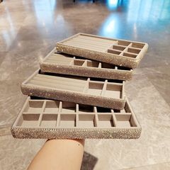 高颜値ジュエリーケース軽豪華イヤリング指輪ネックレス収納ケースにドリルを入れた多型アクセサリー展示整理ケースが新しくなった