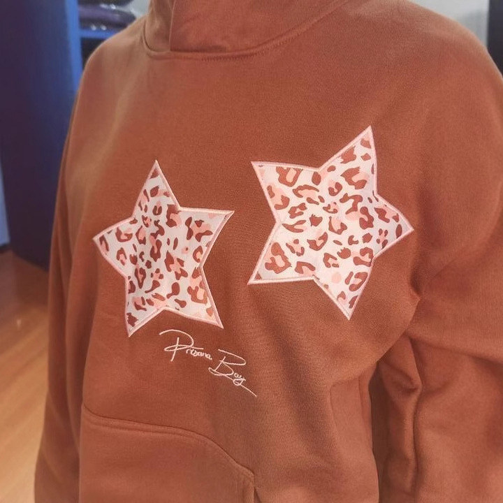 在庫あり 2025 ヨーロッパとアメリカのクロスボーダー独立ステーションスター刺繍フード付き多用途ルーズカジュアルプルオーバースウェットシャツ|undefined