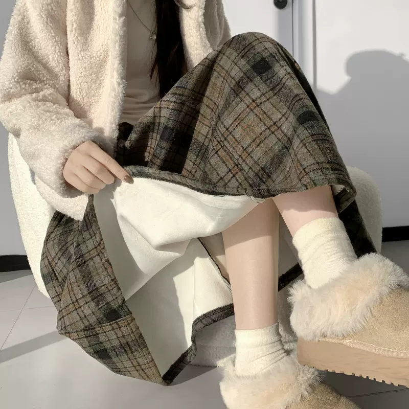 卡其色高腰毛呢格子半身裙女秋冬2025新款加绒a字显瘦长裙