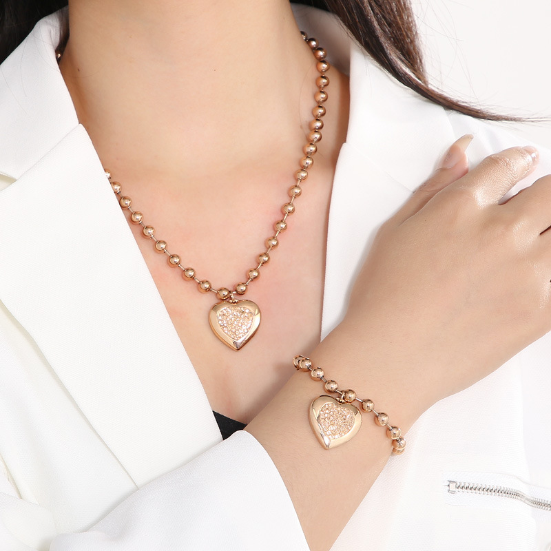 304 Stainless Steel Material PVD Coated 18K Gold Plated Heart Shape Titanium Steel Simple Style Waterproof Non Tarnish Jewelry Set