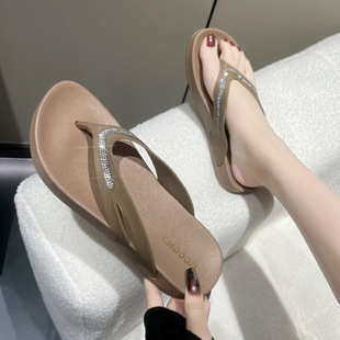 Flip-Flops for Women's Summer Outer Wear Fashion 2025 New Wedge-Heeled Thick-Soled Flip-Toe Sandals Beach Shoes Export