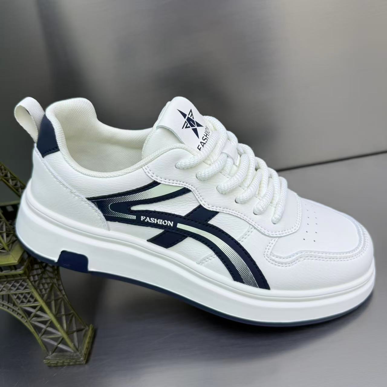 Zapatos de skate para hombres, zapatos casuales de cuero, zapatos deportivos ligeros cómodos, zapatos transpirables para hombres.