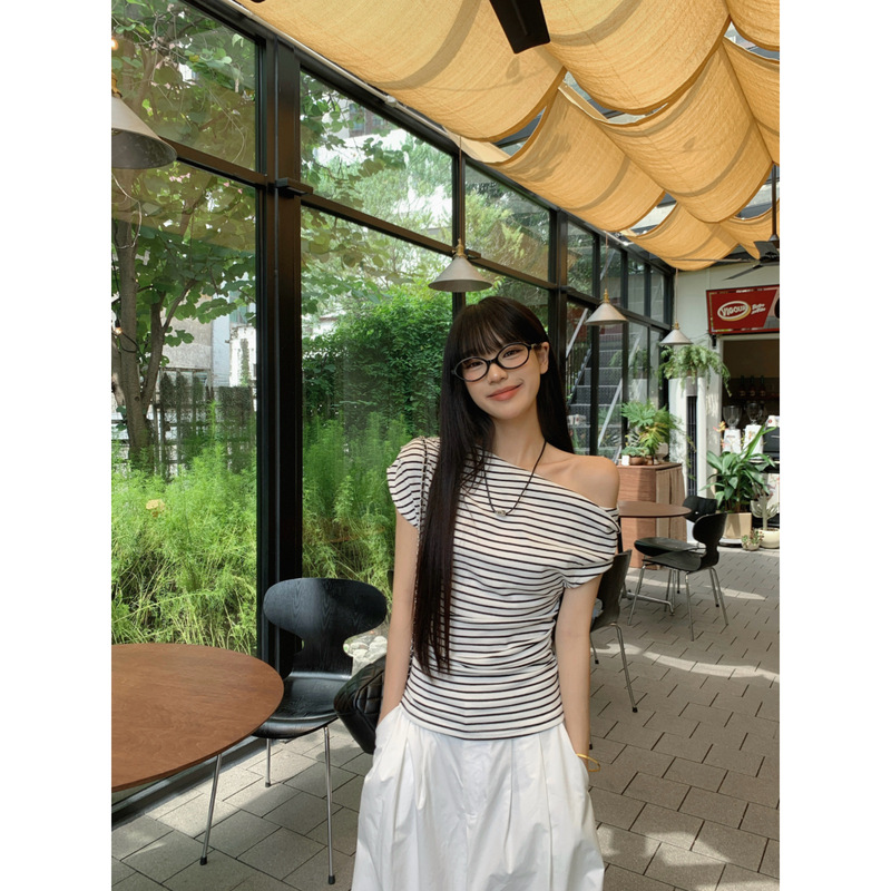 Trendy Asymmetrical Shoulder Short-Sleeve T-Shirt for Women, 2026 Summer New Style, Slim Fit, Off-Shoulder Striped Student Top