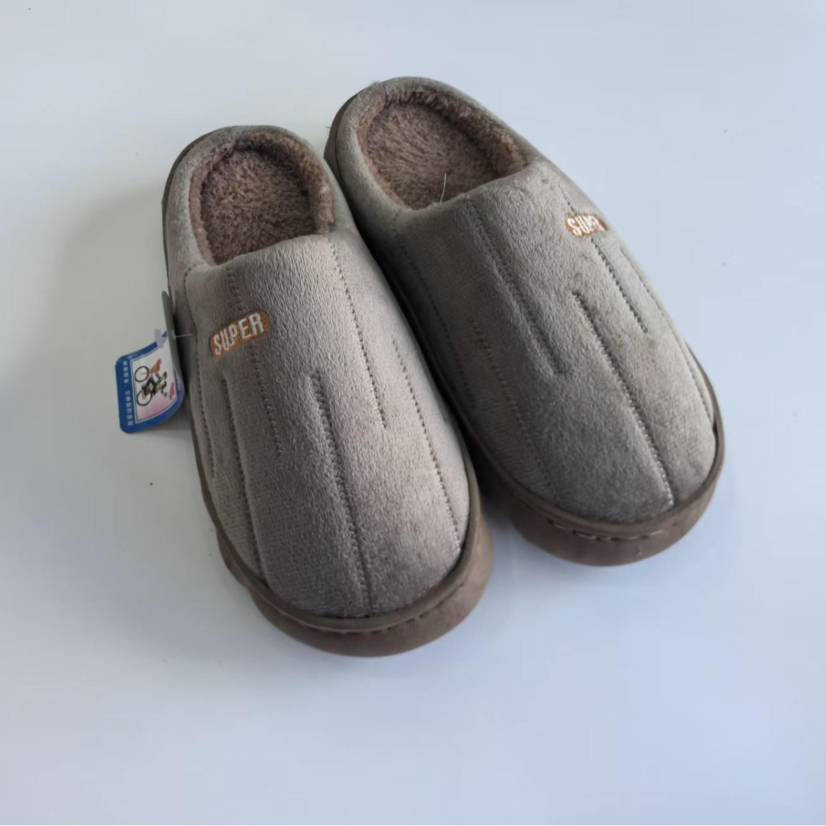 Zapatillas de algodón de invierno antideslizantes para mujeres, zapatillas cálidas para el hogar para hombres, lindas zapatillas de algodón de lana para invierno