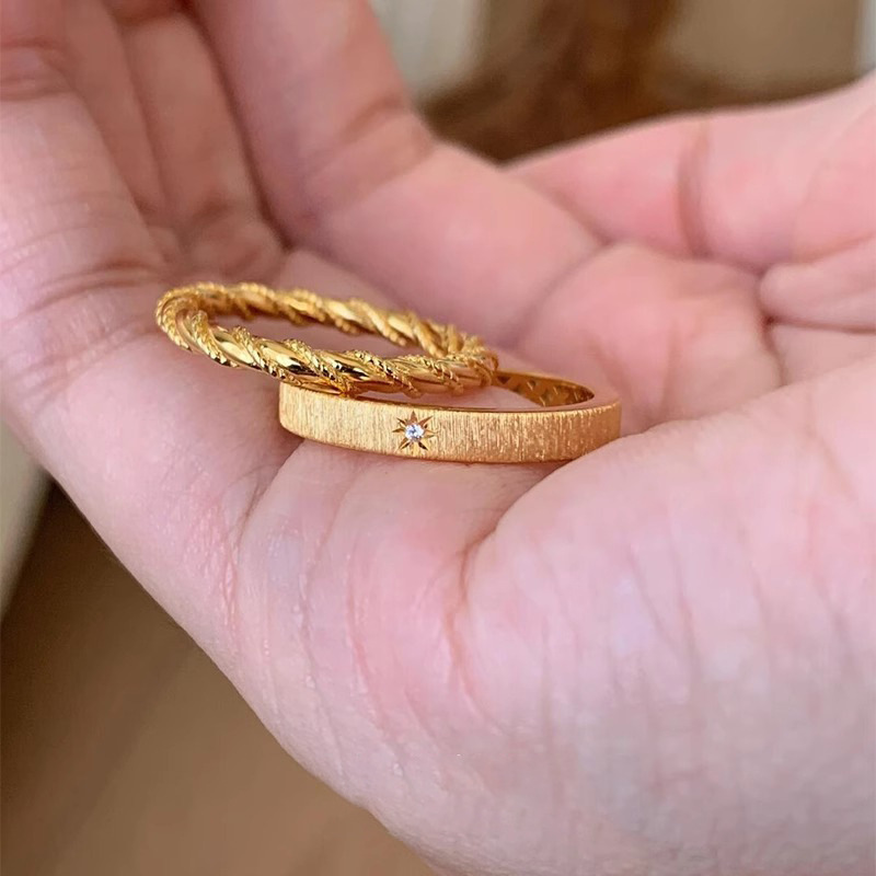 Middle Ancient Wire-drawing Water Mang Star Ring Women's Wire-drawing Point Drill Distinctive Niche Design Advanced Overlapping All-match Commuter Middle Ancient Wire-drawing Water Mang Star Ring Women's Wire-drawing Point Drill Distinctive Niche Design Advanced Overlapping All-match Commuter