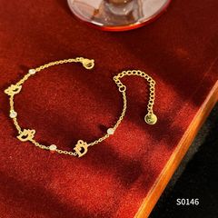 不掉色钛钢手链女欧美新款18K金色不锈钢D字母手链高级感